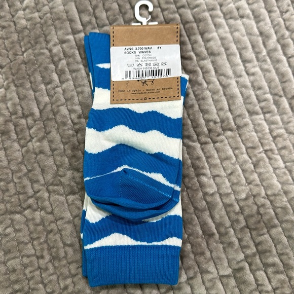 NWT crew youth socks- sock waves 8y - Picture 3 of 4